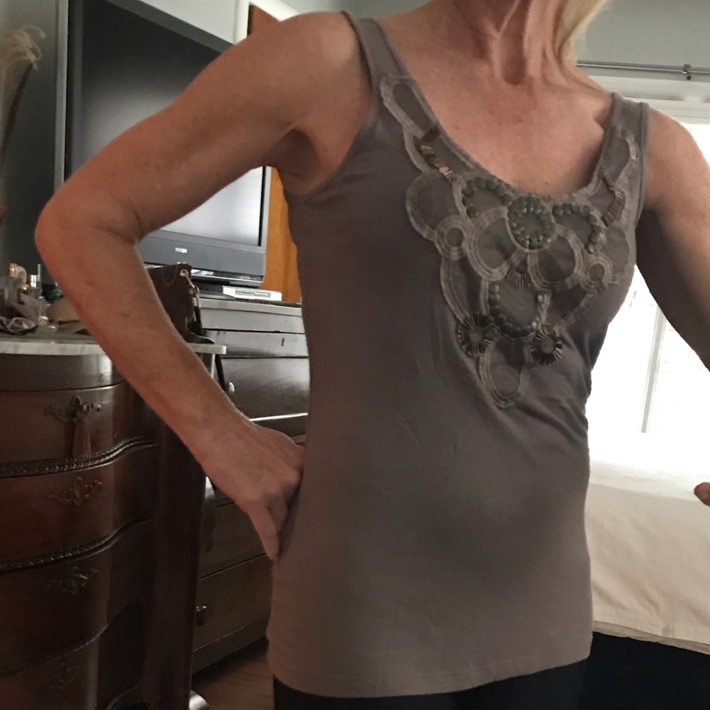 Bobeau Tank top with beading and embroidering